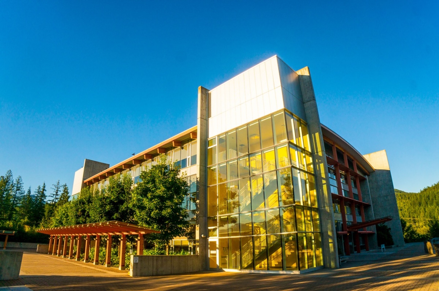 Quest University